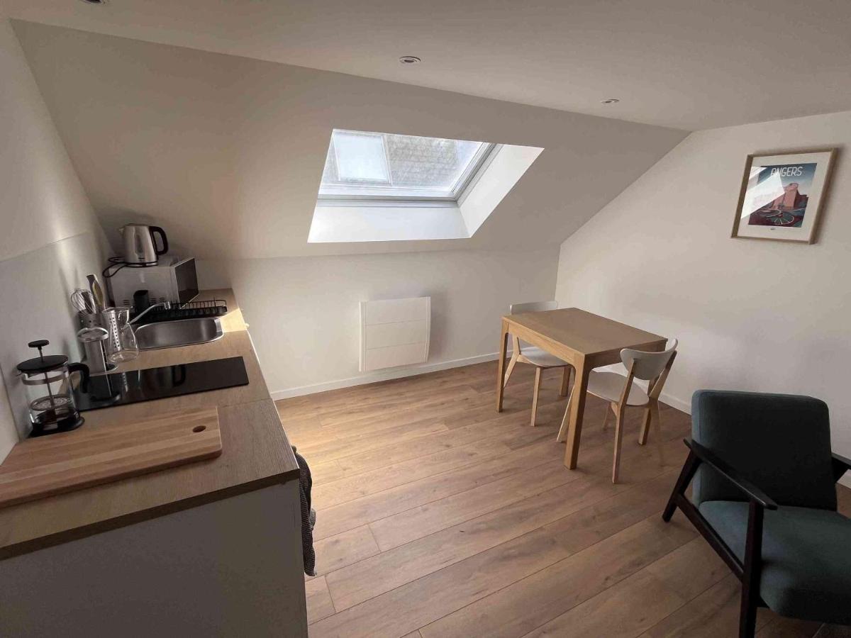 Studio Crimee Pour Deux Personnes Apartment Angers Exterior foto